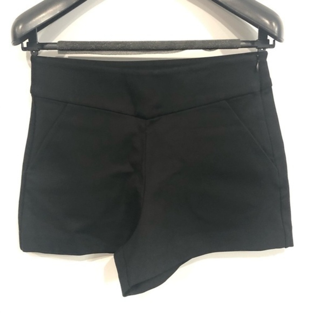 🍋NWOT Zara Trafaluc Short